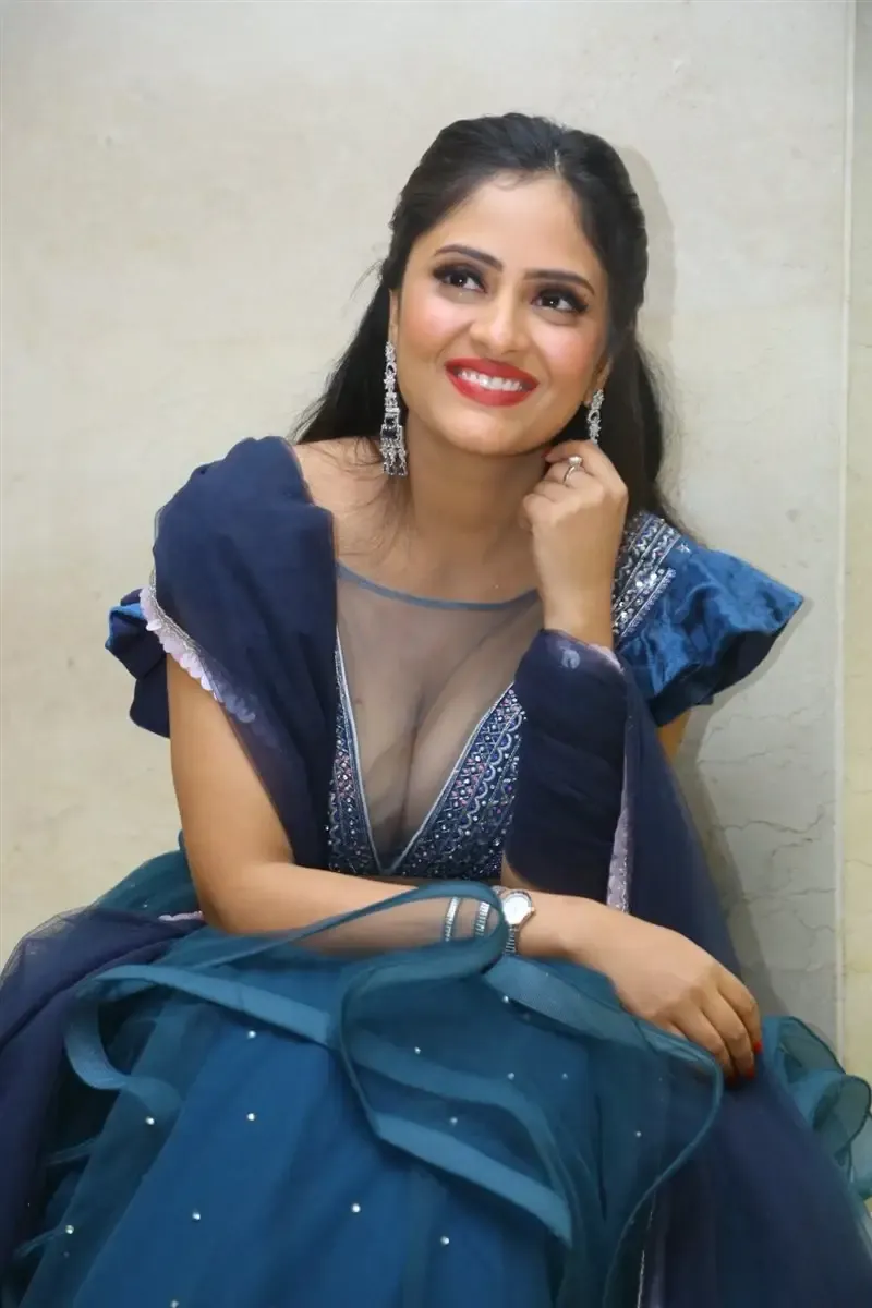 TELUGU ACTRESS SANYA THAKUR AT SPY MOVIE PRE RELEASE EVENT 2